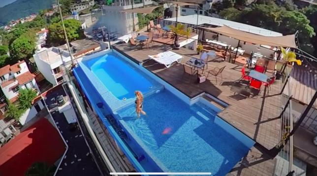 Roof Top Hotel Хилитла Экстерьер фото
