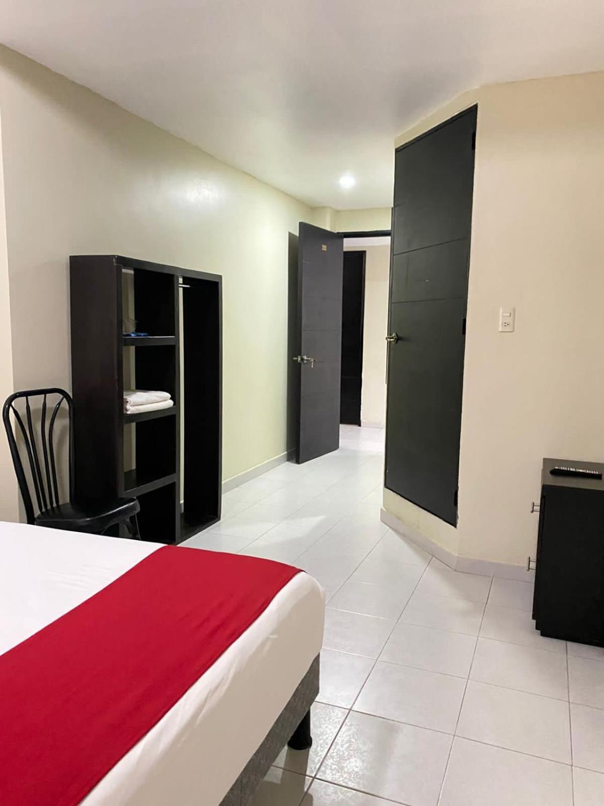 Roof Top Hotel Хилитла Экстерьер фото