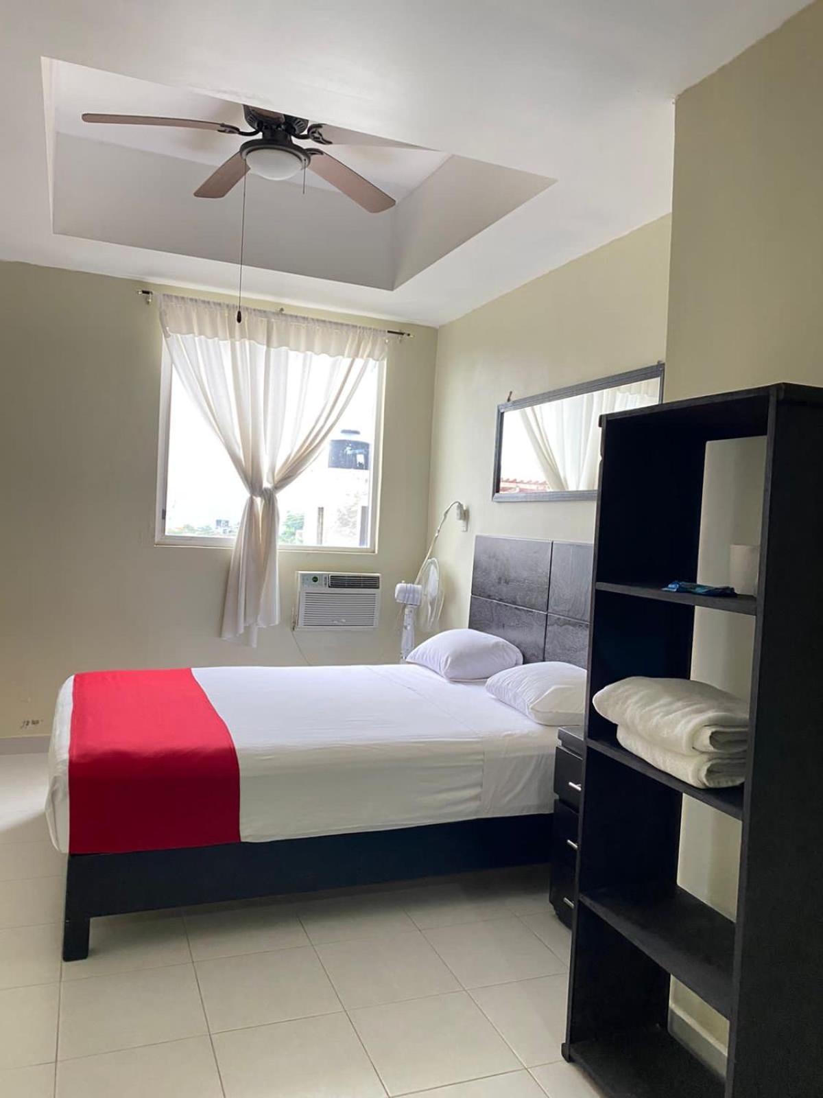 Roof Top Hotel Хилитла Экстерьер фото