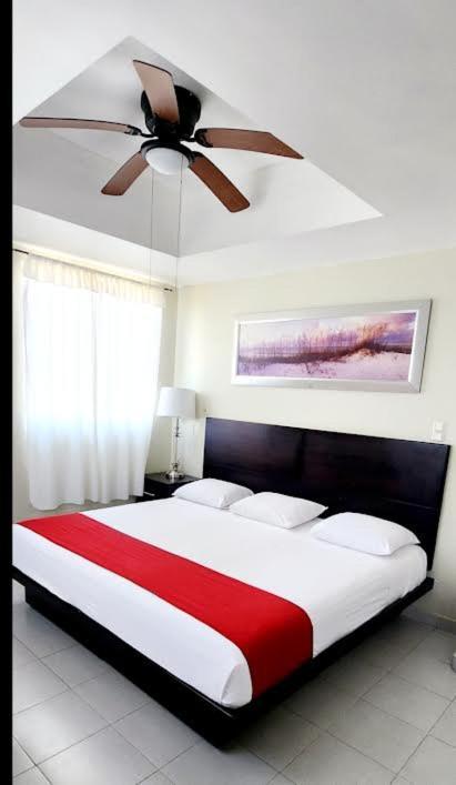 Roof Top Hotel Хилитла Экстерьер фото