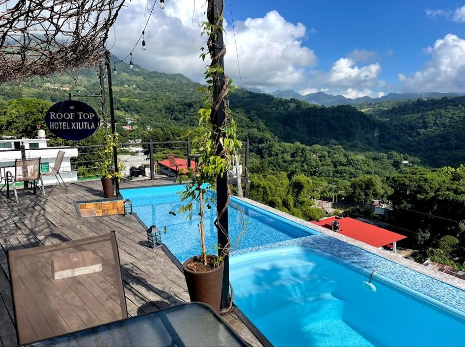 Roof Top Hotel Хилитла Экстерьер фото