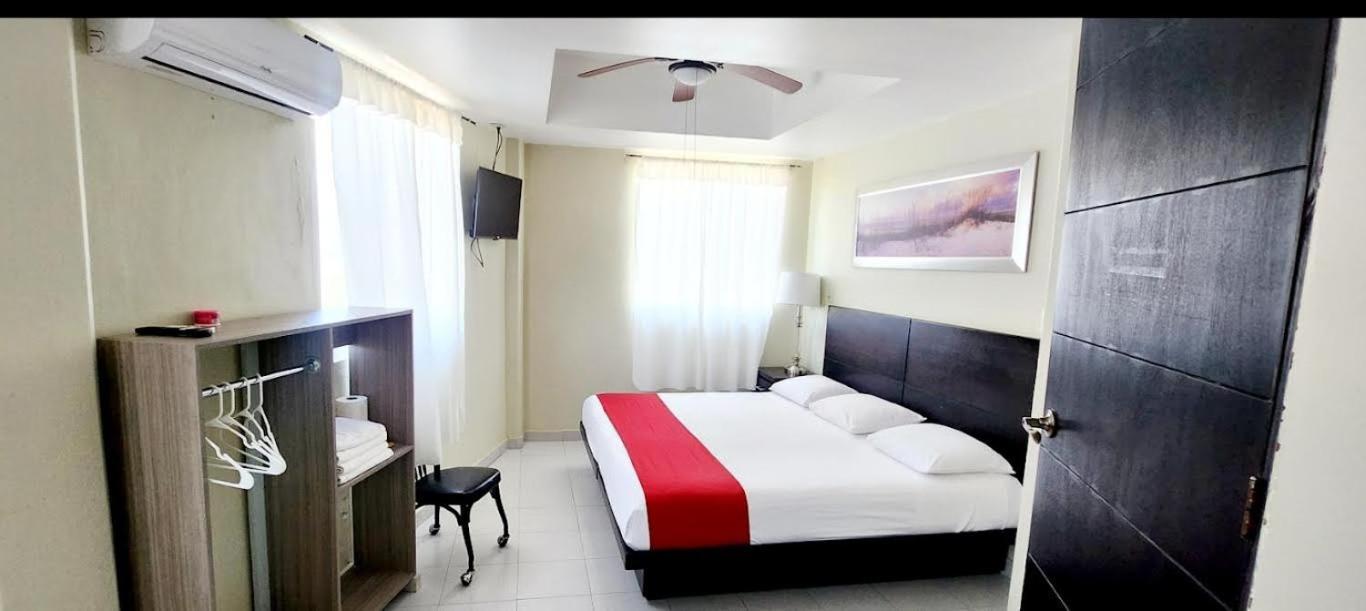 Roof Top Hotel Хилитла Экстерьер фото