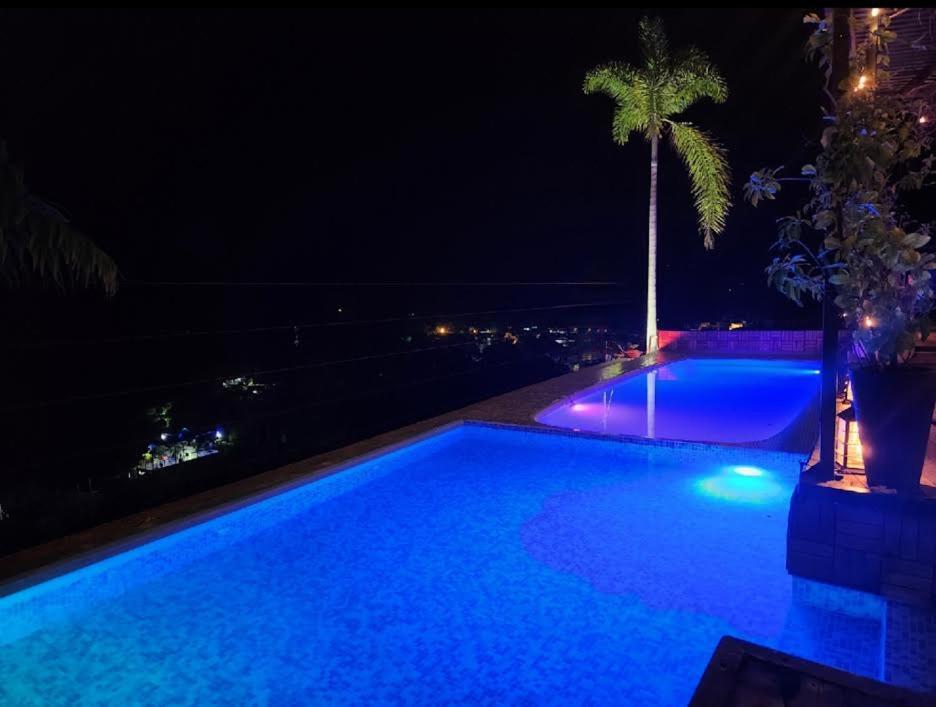 Roof Top Hotel Хилитла Экстерьер фото